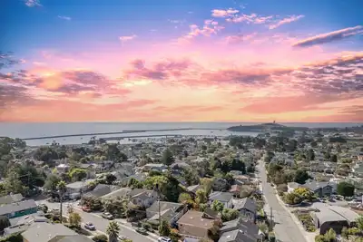 Image de El Granada Getaway - Harbor and Ocean Views!