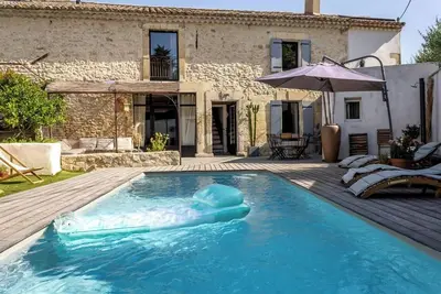 Image de 200sqm Of Pure Southern Luxury In The Heart Of Chateaurenard