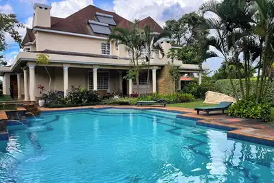 Image de Luxury Villa with Private Pool and In-Room Jacuzzis – Perfect Getaway