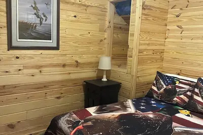 Image de Mallard, Cozy cabin with WiFi and Ac in lovely Stevenson. Perfect weekend stay.