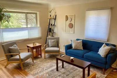 Image de Old Town Oasis- Walkable to Old Town & Sawmill