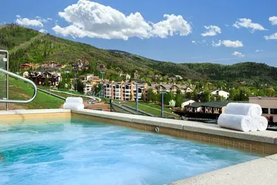 Image de Sheraton Steamboat Resort Villas - 2-Br lock-off villa sleeps 8 - ski-in/ski-out