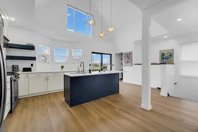 Image de Spacious Private Cozy 6 Bedrooms, Mins to Dt\/Stadium\/Park\/Museums, Modern Arts.