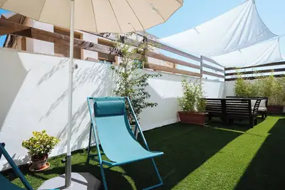 Image de 2br Penthouse in downtown with sunny terrace