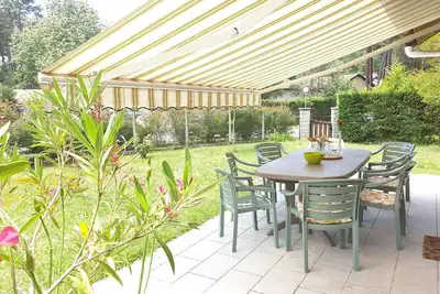 Image de Hossegor. Villa La Fleur des Pins pour 10 personnes avec jardin. Wifi gratuit.