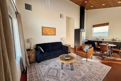 Image de Lindbergh Cabin at Ever Sky Ranch