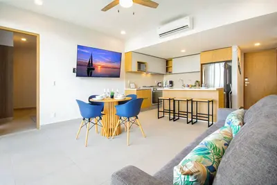 Stunning Ph Condo with Rooftop & Private Pool!