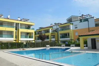 Image de Appartement en bord de mer avec piscine partagée à Bibione