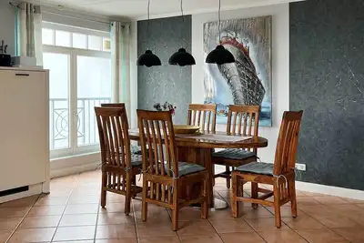 Image de Bright apartment with sea view, fireplace and balcony for 6 people
