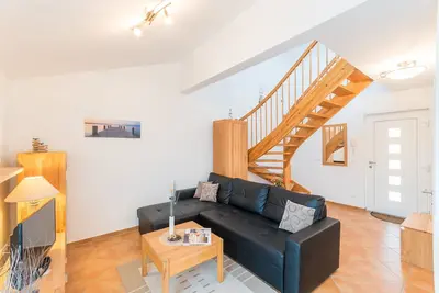 Image de Elegant gallery apartment with south-facing balcony, just a few meters from the beach