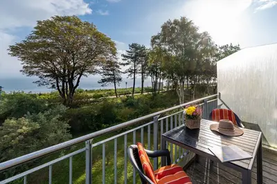 Image de Spacious apartment with balcony and sea view, direct beach location