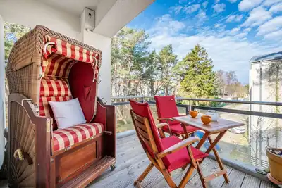 Image de Apartment with balcony and sea view, 80 m to the beach