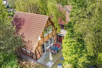 Image de Cozy vacation home with garden, close to the beach