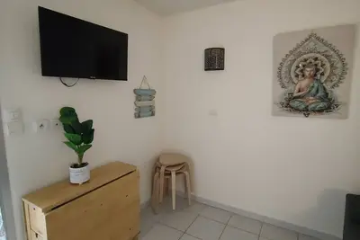 Image de Appartement Rénové et Équipé pour 2 au Cap d'Agde avec Jardin, à 5 min de la Plage