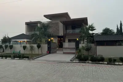 Image de Charming 4-bedroom bungalow with WiFi, Ac in Amritsar, Punjab