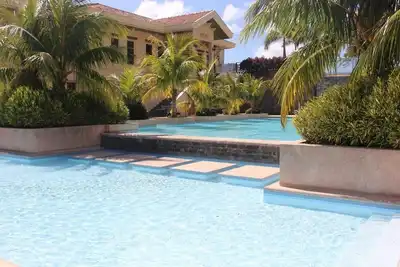 Image de Cozy Studio Condo with Wifi at Splendido Taal Tower 1 beside Golf Course, pool