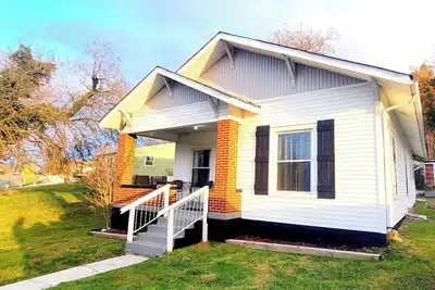 Charming Bungalow on a Budget - Dog Friendly, Family Friendly, Heart of Bristol