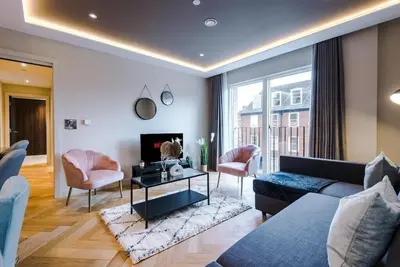 Image de Exquisite Central York Abode - Sleeps 6