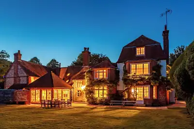 Image de A fine listed 7 bedroom country house in a National Park