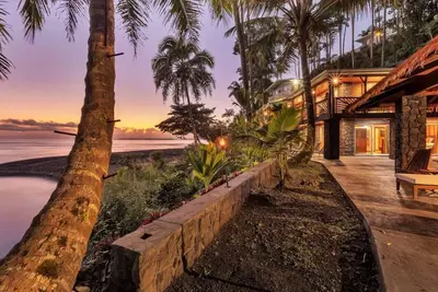 Image de Oceanfront Estate: The Honolii Hale