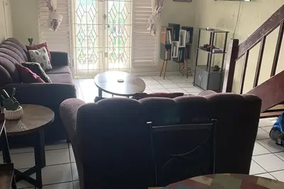 Charming 2-bedroom apartment in wonderful Montego Bay with WiFi, Ac