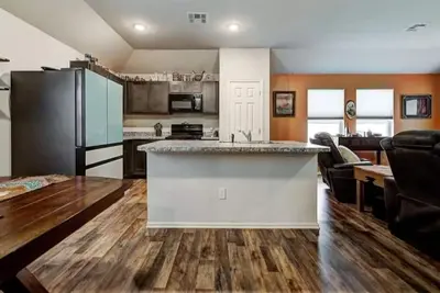 Image de Charming 3-bedroom house with WiFi, Ac in quaint Mustang