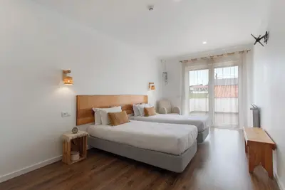 Image de Chambre 'Quinta Dos Raposos - Suite Ar' avec piscine partagée, terrasse partagée et Wi-Fi