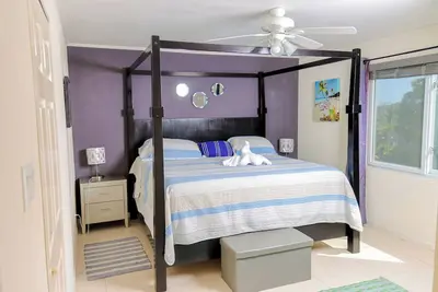Paradise Palms 2br Gated Community w Pool/Gym near Airport on Hip Strip