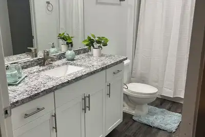 Image de Charming 2-bedroom apartment with WiFi, in the shops of legacy east