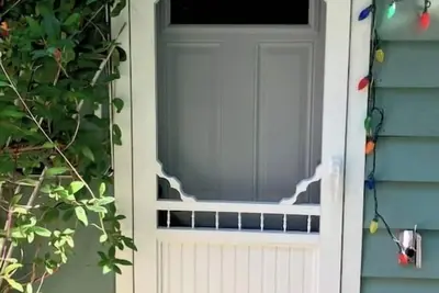 Image de Spacious Eco-Friendly Suite with Kitchen On Park