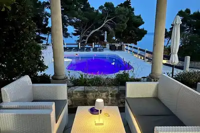 Image de Vila Vera Seafront Apartments. Beachfront Apartment for 4 Guests