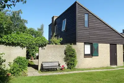 Spring break on Texel. Lovely bungalow in 5 star vacation park.