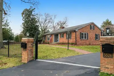 Image de Charming 4-bedroom house with WiFi and Ac in enjoyable Alexandria