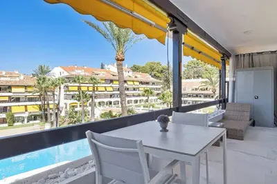 Image de Fabulous 1 Bedroom Flat with Pool at the *Golden Mile*