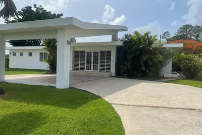 Image de Spacious 4-bedroom house in tranquil Morovis with WiFi, Cable Tv, Ac rooms.