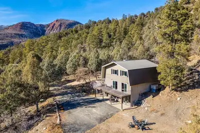 Image de Newly Remodeled Mountain Cabin w/ Epic Views, A/C, Optional Hot tub, 2 Kitchens