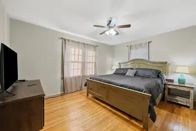 Image de Charming 3-bedroom house located walking distance to Shady Cliff, Lake Malone.