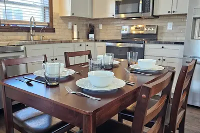 Image de Charming 2-bedroom house with WiFi, Ac in Red Cloud