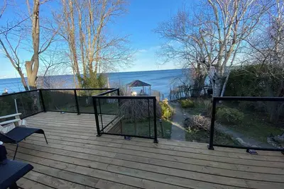 Image de Executive Water Front Cottage