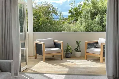Image de Superb bolt hole located in the heart of Matua