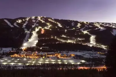Image de Charming Ski In/Ski Out Condo 2 Bed/2 Bath in River Run at Keystone Village