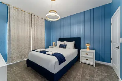 Image de 4bd Family Haven with Themed Rooms Pool and Bbq