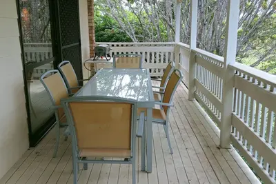 Image de Spacious, comfortable, Pet Friendly 3-Bed House minutes from the Big Pineapple