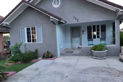 Image de Charming 2-bedroom house with WiFi, Ac in soothing Priory