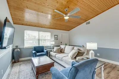 Image de Charming Pet-Friendly Bungalow. . . \n2 bed/2 bath Near Jug Creek & Boat Ramp