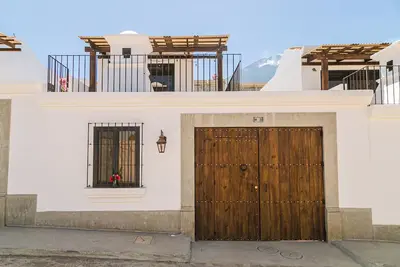 Wonderful 3-bedroom house close to Antigua