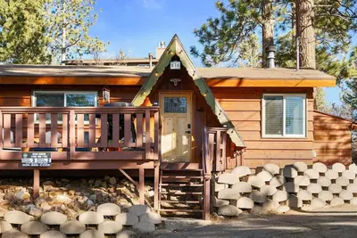 Image de Ursa Minor• Charming• Central