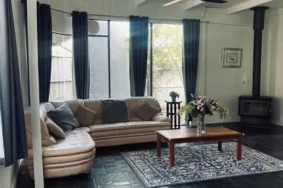 Image de Charming 2-bedroom house in beautiful Seven Mile Beach with WiFi, Ac