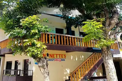 Spacious 1-bedroom apartment in Santa Fe with Ac - Nanette's Tourist Inn