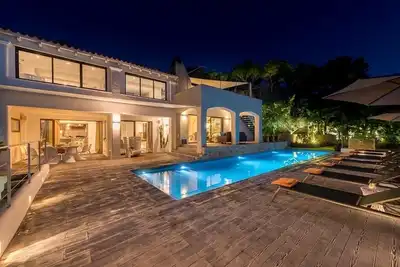 Luxury Villa with Sea View